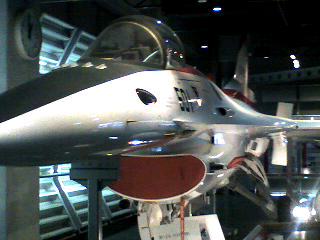 Ｆ－２