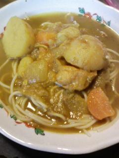パスタ入りスープカレー