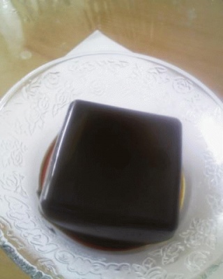 とぅるりん黒ごま豆腐