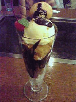 チョコレートパフェ