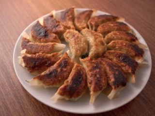 ギョーザ