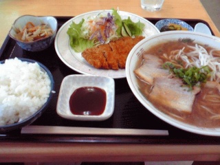 ラーメン定食680円