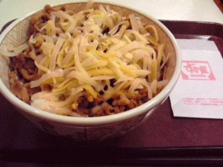 チーズ牛丼