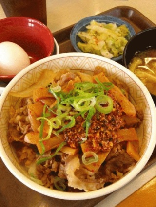 食べラーメンマ牛丼