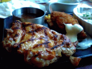 鳥のステーキ