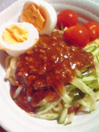 ジャージャー麺