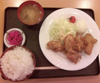 唐揚げ定食