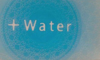 水