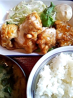 遅い昼食