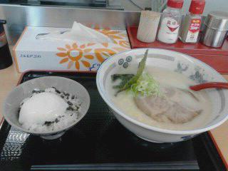 豚骨ラーメン