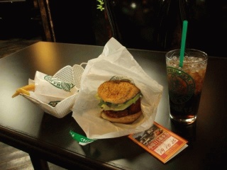 チキンバーガー