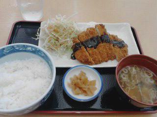 ロースカツ定食