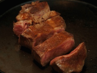 お肉