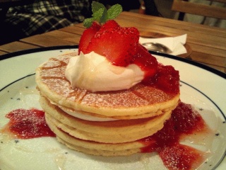 いちごパンケーキ