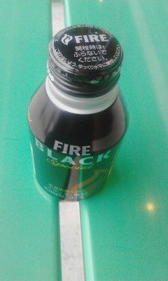 ブラック
