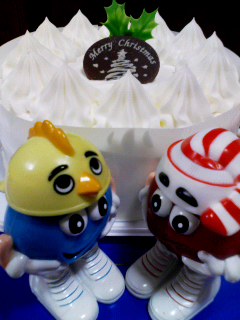 横からケーキ
