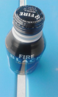 ブラック