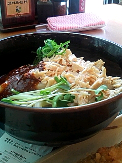 ピリ辛味噌の蒸し鶏