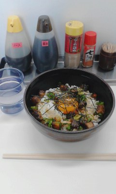 チャーシュー丼