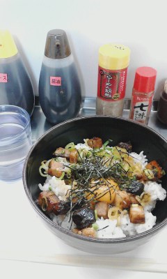 チャーシュー丼