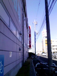゛
