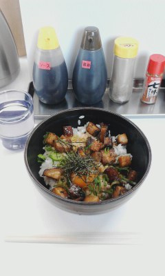 チャーシュー丼
